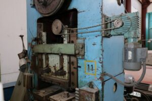 Abgratpresse Smeral LKR 200/80 - 200 ton (ID:75900) - Dabrox.com