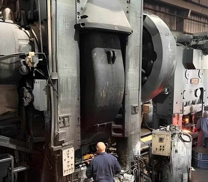 Gesemkschmiedepresse Massey 2800 - 2800 ton