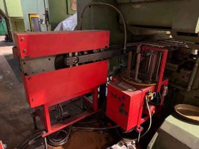 Kniehebelpresse Barnaul K8340 - 1000 ton (Foto 8)