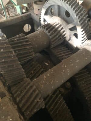 Abgratpresse TMP Voronezh KB2536 - 400 ton (Foto 2)