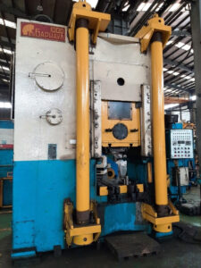 Kniehebelpresse Barnaul - 1000 ton