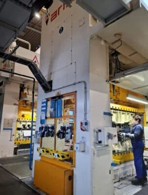 Umformpresse Arisa S2.400.260.FD - 400 ton (Foto 6)