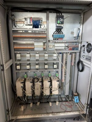 Kaltumformpresse Chin Fong KP-1000 - 1000 ton (Foto 4)