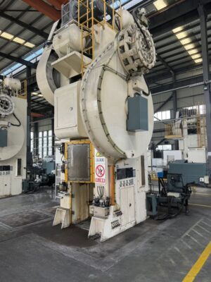 Kaltumformpresse Chin Fong KP-650 - 650 ton (Foto 1)
