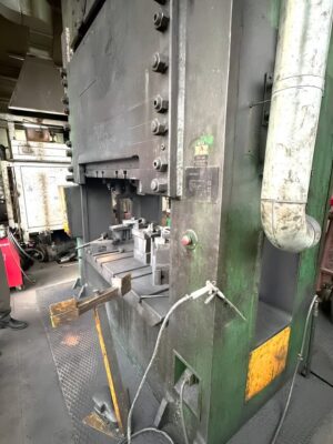 Mechanische Presse Ravne KES 630 - 630 ton (Foto 1)