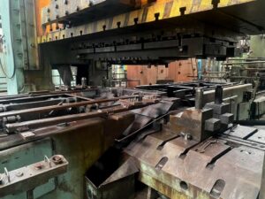Blechumformung Presse TMP Voronezh K3044V - 2500 ton (ID:75855) - Dabrox.com