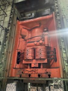 Abgratpresse TMP Voronezh K04.150.242 - 1600 ton (ID:75857) - Dabrox.com