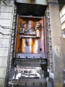 Abgratpresse TMP Voronezh KG2540 - 1000 ton (ID:S84411) - Dabrox.com