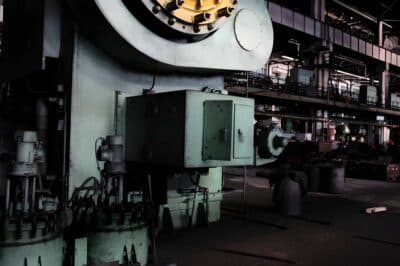 Gesemkschmiedepresse TMP Voronezh AKKD8044 - 2500 ton (Foto 11)