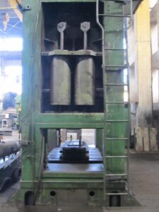 Abgratpresse TMP Voronezh K2540 - 1000 ton (ID:S80103) - Dabrox.com
