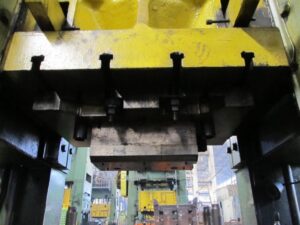 Abgratpresse TMP Voronezh K2540 - 1000 ton (ID:S80103) - Dabrox.com