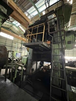 Gesemkschmiedepresse TMP Voronezh KG8042 - 1600 ton (Foto 3)