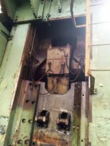 Schmiedepresse Kurimoto F-1600 - 1600 ton (ID:S84501) - Dabrox.com