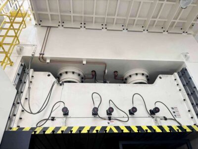 Umformpresse Simpac PH-1000 - 1000 ton (Foto 4)