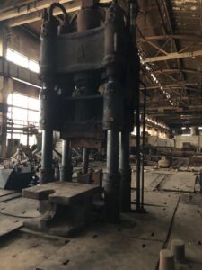 Hydraulikpresse Dnepropress - 800 ton