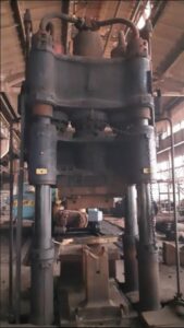 Hydraulikpresse Dnepropress P152 - 800 ton (ID:75575) - Dabrox.com