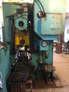 Kniehebelpresse Barnaul  - 250 ton