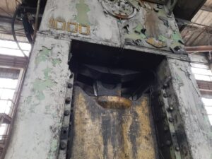 Abgratpresse TMP Voronezh K9540 - 1000 ton (ID:75833) - Dabrox.com