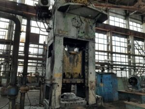 Abgratpresse TMP Voronezh K9540 - 1000 ton (ID:75833) - Dabrox.com