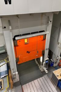 Blechumformung presse Muller Weingarten - 2000 ton