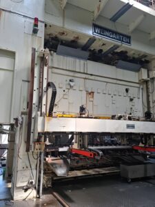 Blechumformung Presse Weingarten D6-2500T-3D TR - 2500 ton (ID:S89105) - Dabrox.com