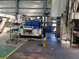 Blechumformung Presse Weingarten D6-2500T-3D TR - 2500 ton (ID:S89105) - Dabrox.com