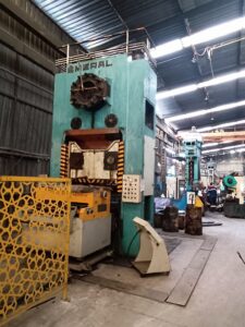 Abgratpresse Smeral - 500 ton