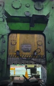 Abgratpresse Wilkins & Mitchell G54S4 - 350 ton (ID:76015/1) - Dabrox.com