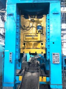 Abgratpresse TMP Voronezh K9540 - 1000 ton (ID:76058) - Dabrox.com