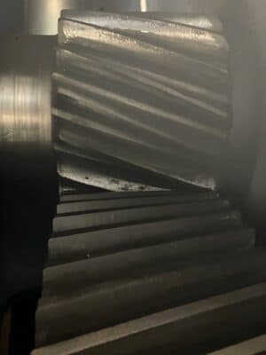 Kniehebelpresse Barnaul KB8336 - 400 ton (Foto 4)
