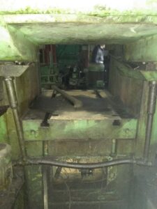 Kniehebelpresse Barnaul K8340 - 1000 ton (ID:75597) - Dabrox.com