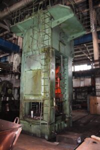 Abgratpresse TMP Voronezh K7640 - 1000 ton (ID:S86433) - Dabrox.com
