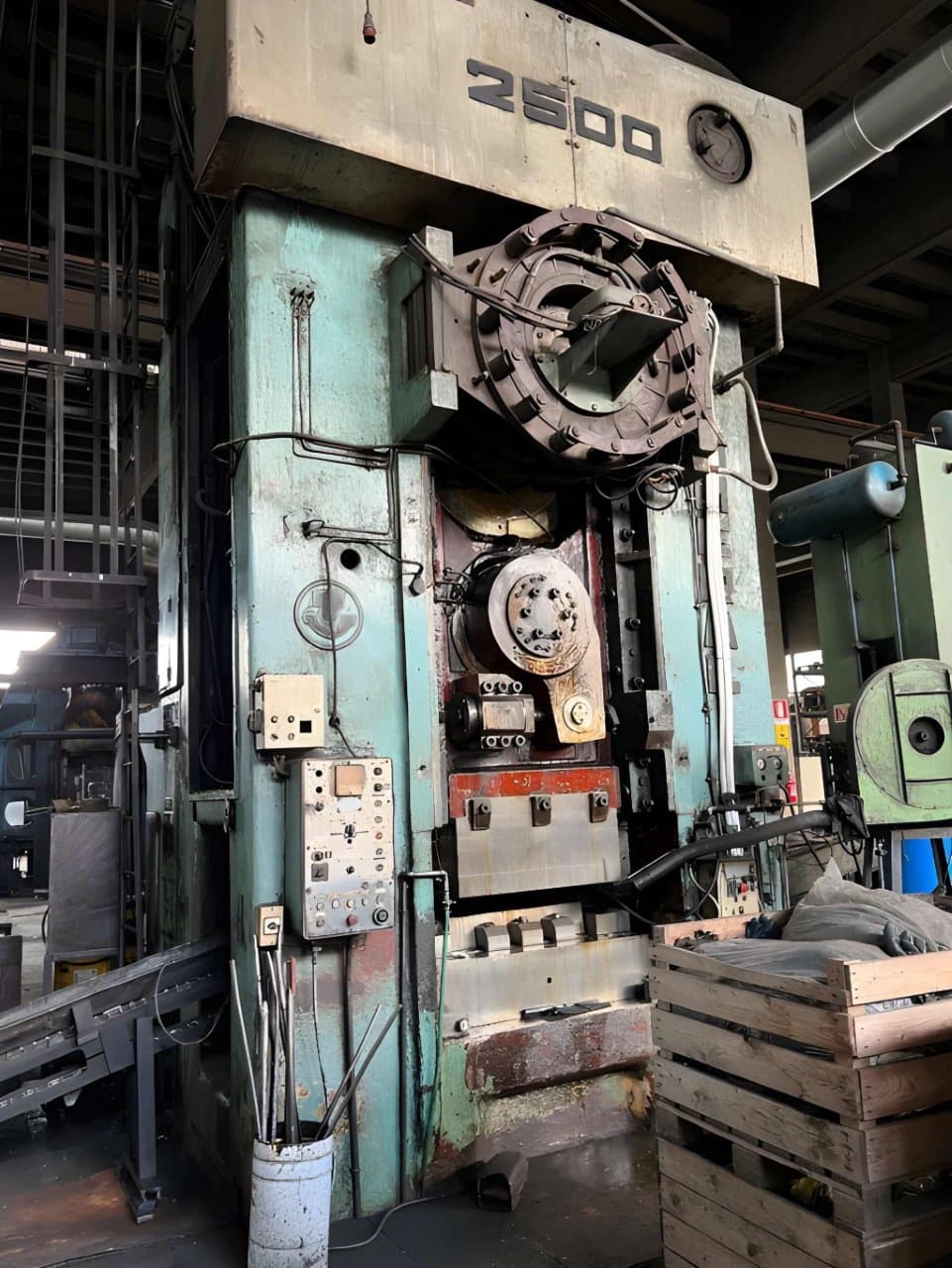 Gesemkschmiedepresse Smeral LZK 2500 - 2500 ton