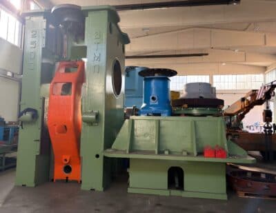 Gesemkschmiedepresse TMP Voronezh K8544 - 2500 ton (Foto 9)