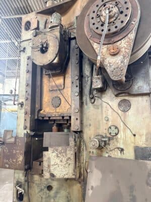 Kaltfließpresse Barnaul KB0036 - 400 ton (Foto 2)