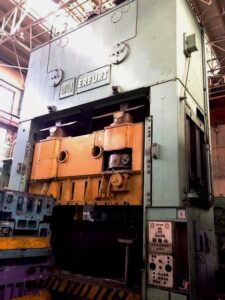 Blechumformung Presse Erfurt - 1250 ton