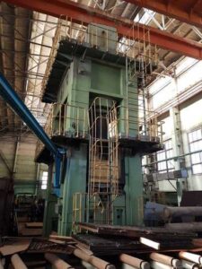Hydraulikpresse Dnepropress - 4000 ton
