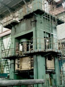 Hydraulikpresse Dnepropress PA2646 - 4000 ton (ID:75879) - Dabrox.com