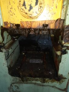 Kniehebelpresse Barnaul KB8336 - 400 ton (ID:75880) - Dabrox.com