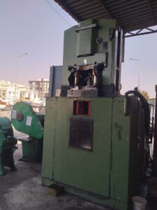 Kniehebelpresse Grabener GKN 1000s/11/31007 - 600 ton (ID:76291) - Dabrox.com