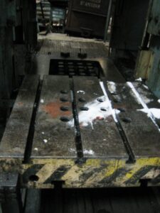 Abgratpresse TMP Voronezh KG2540 - 1000 ton (ID:75636) - Dabrox.com