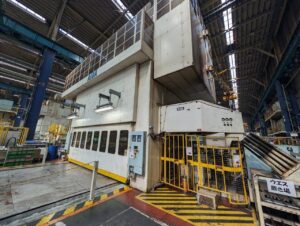 Blechumformung Presse Aida FT4-1500G - 1500 ton (ID:76226) - Dabrox.com