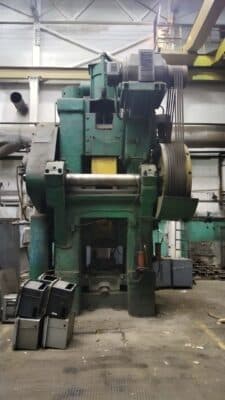 Gesemkschmiedepresse TMP Voronezh K864 - 1600 ton (Foto 3)