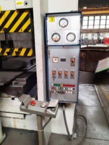 Hydraulikpresse SMG HPU 1000-1800/1150 - 1000 ton (ID:75874) - Dabrox.com