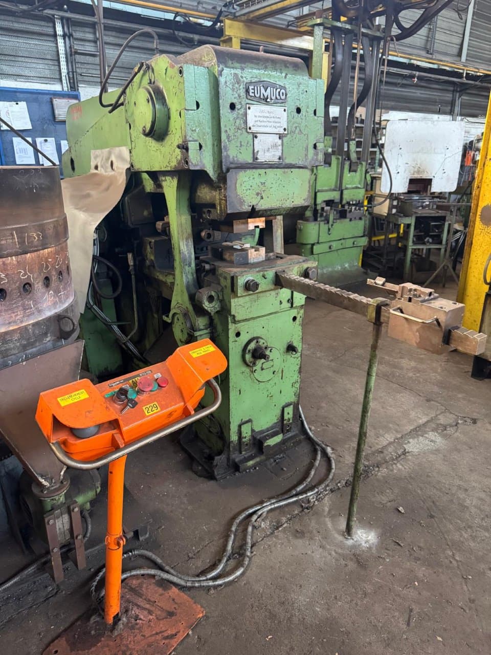 Waagerechte Stauchmaschine Eumuco SMZE 8 - 80 ton