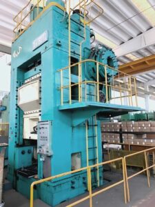 Kniehebelpresse TMP Voronezh - 2500 ton