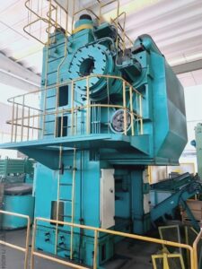 Kniehebelpresse TMP Voronezh KB8044 - 2500 ton (ID:75919) - Dabrox.com