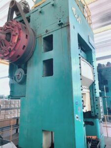Kniehebelpresse TMP Voronezh KB8044 - 2500 ton (ID:75919) - Dabrox.com