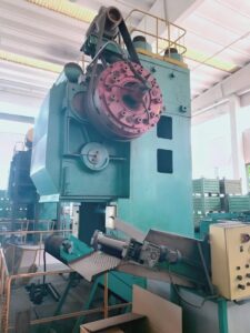 Kniehebelpresse TMP Voronezh KB8044 - 2500 ton (ID:75919) - Dabrox.com