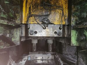 Schmiedepresse TMP Voronezh KB8042 - 1600 ton (ID:S89615) - Dabrox.com